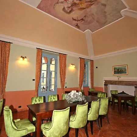 Palazzo Del Vicere * Lezzeno