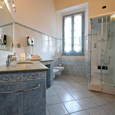 Palazzo Del Vicere Hotel apartamentowy Lezzeno