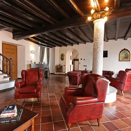 Hotel apartamentowy Palazzo Del Vicere 4*