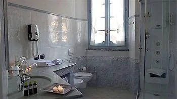 Palazzo Del Vice Re * Lezzeno