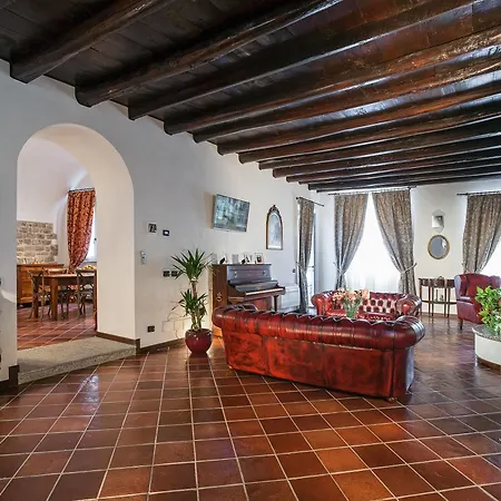Palazzo Del Vice Re Aparthotel