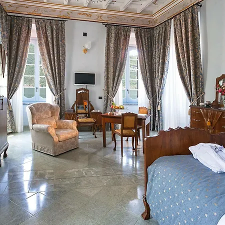 Palazzo Del Vice Re * Lezzeno