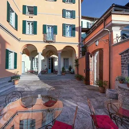 Aparthotel Palazzo Del Vice Re Lezzeno