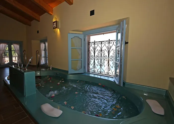 Aparthotel Palazzo Del Vicere Lezzeno