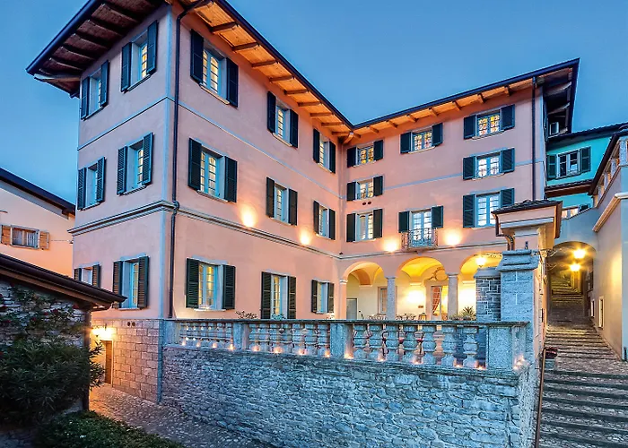 Aparthotel Palazzo Del Vicere 4*
