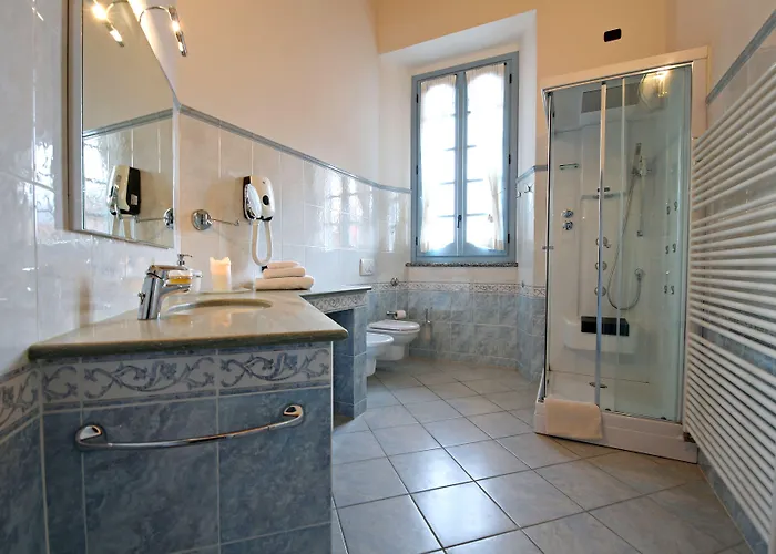 Palazzo Del Vicere Aparthotel Lezzeno