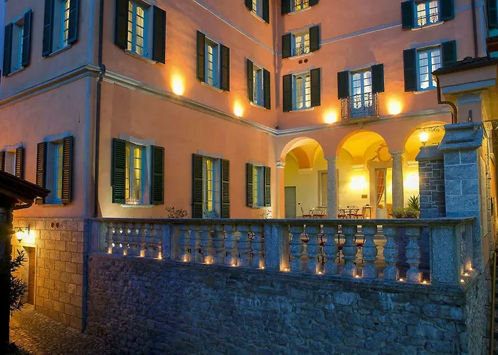 Aparthotel Palazzo Del Vicere Lezzeno