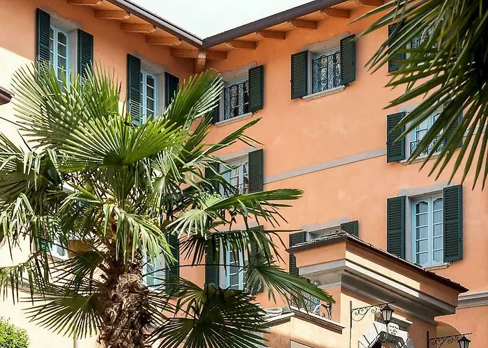 Palazzo Del Vicere Aparthotel