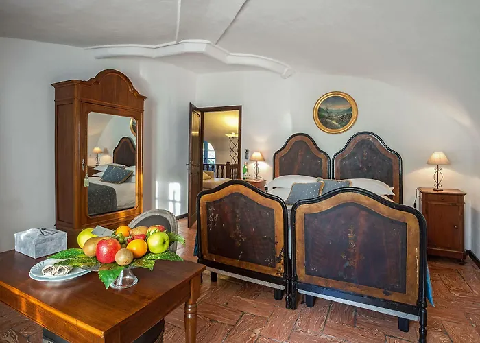 Palazzo Del Vicere Aparthotel Lezzeno