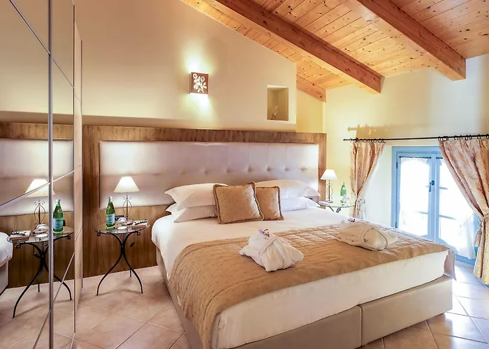 Aparthotel Palazzo Del Vicere Lezzeno