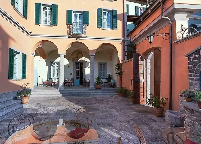 Aparthotel Palazzo Del Vicere Lezzeno